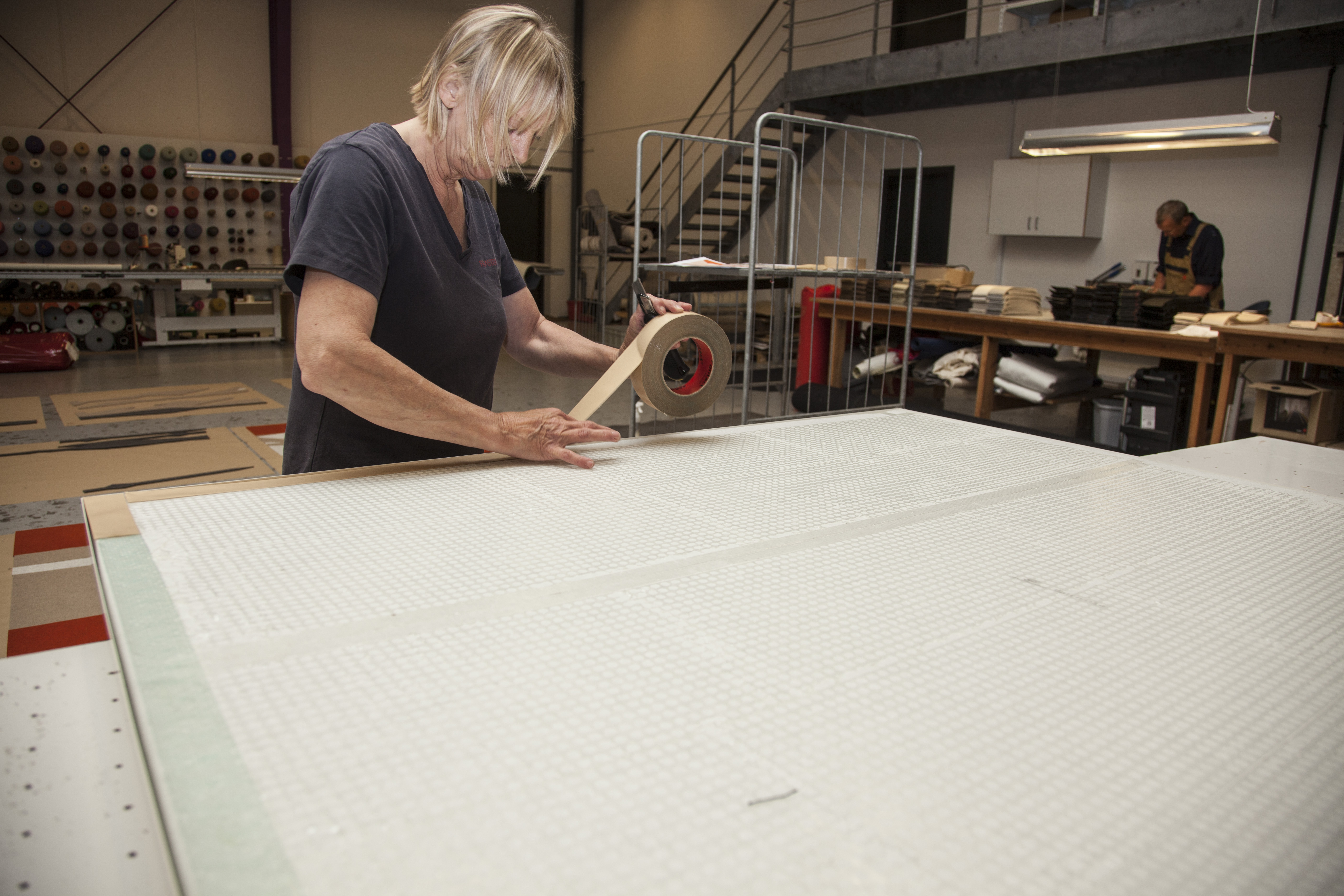 Produktion af Twister akustikmoduler i filt (1)